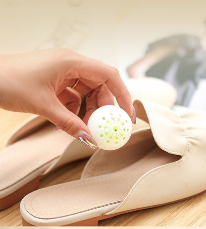 BrightSprout | FreshSteps Deodorizing Balls (6pcs) 🐾✨