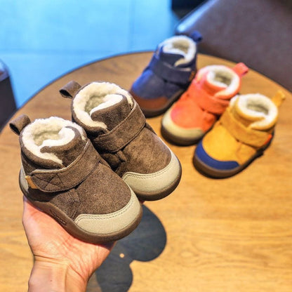 BrightSprout™ Infant Winter Boots – Plush and Soft Sole Baby Snow Shoes