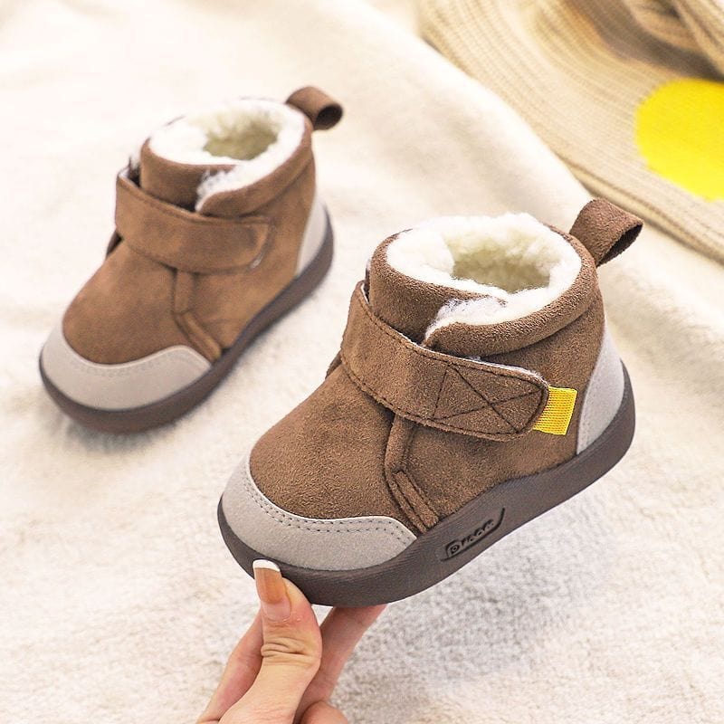 BrightSprout™ Infant Winter Boots – Plush and Soft Sole Baby Snow Shoes